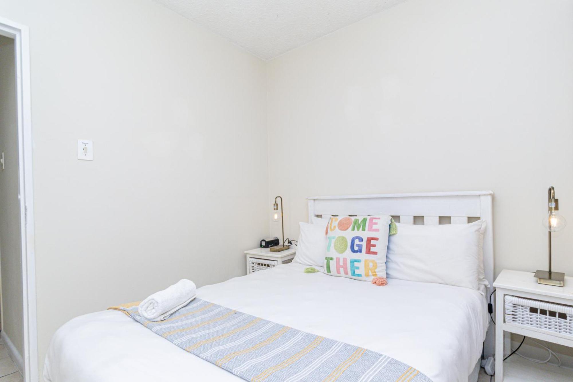 Modern Seaview Apartment Port Elizabeth Buitenkant foto