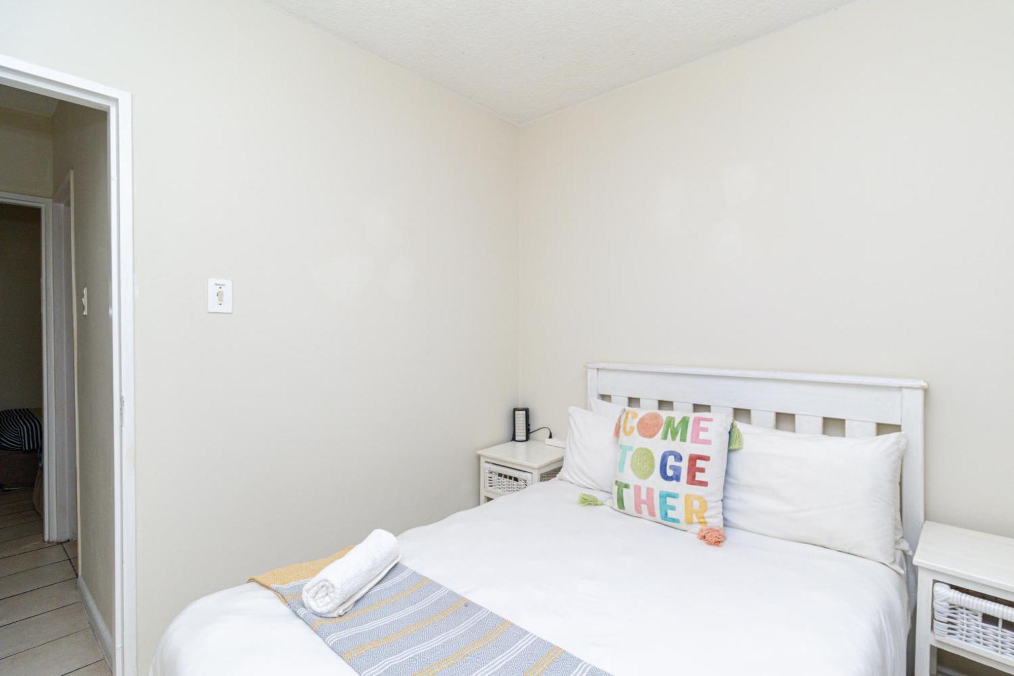 Modern Seaview Apartment Port Elizabeth Buitenkant foto
